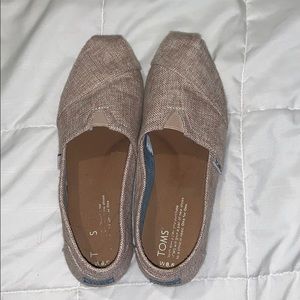 Toms shoes